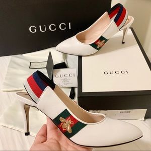 BNWT Authentic Gucci white pumps with embroidery